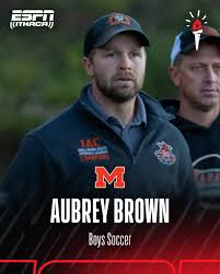 Marathon Coach Aubrey Brown Receives Award